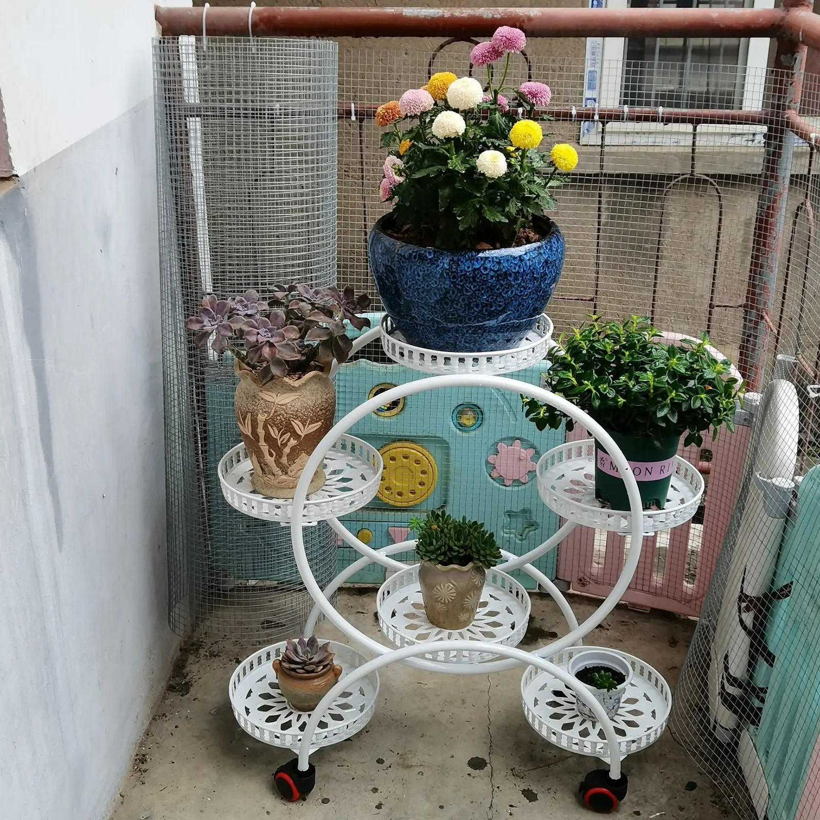 6 Pot White Metal Plant Stand